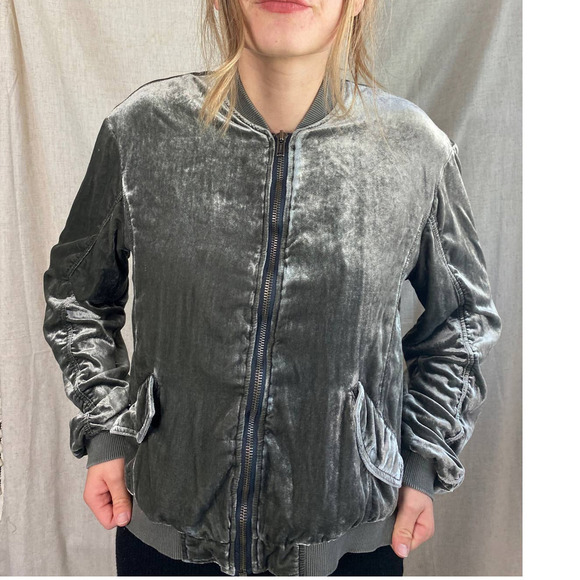 Free People Gray Ruched Velvet Bomber Jacket Size XS - Picture 10 of 11